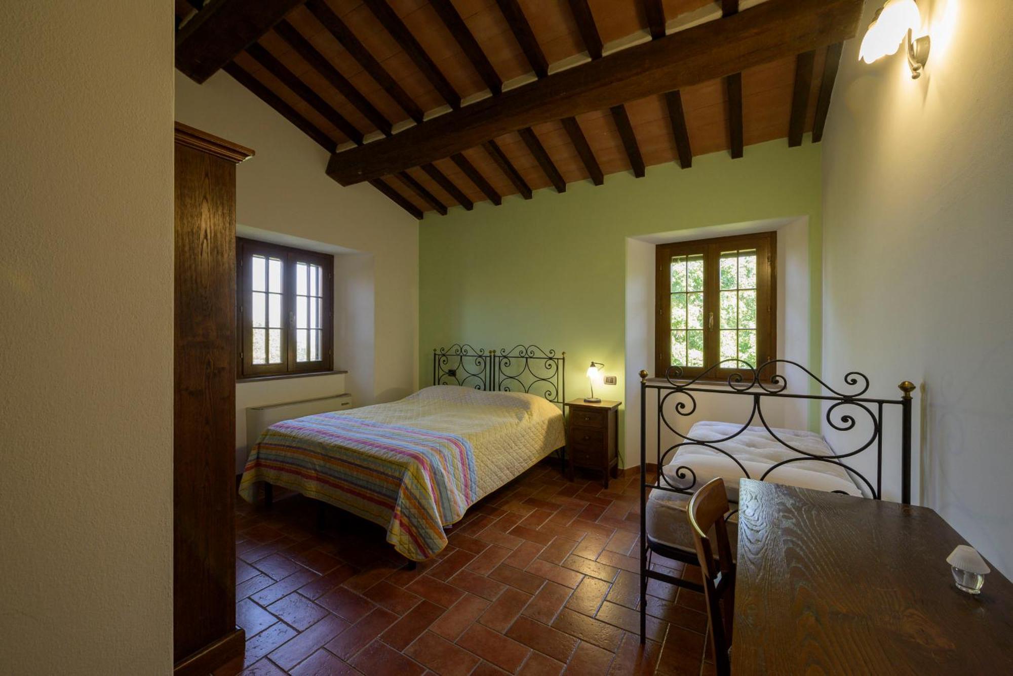 Castel D'alfiolo-barcomonte Farm stay