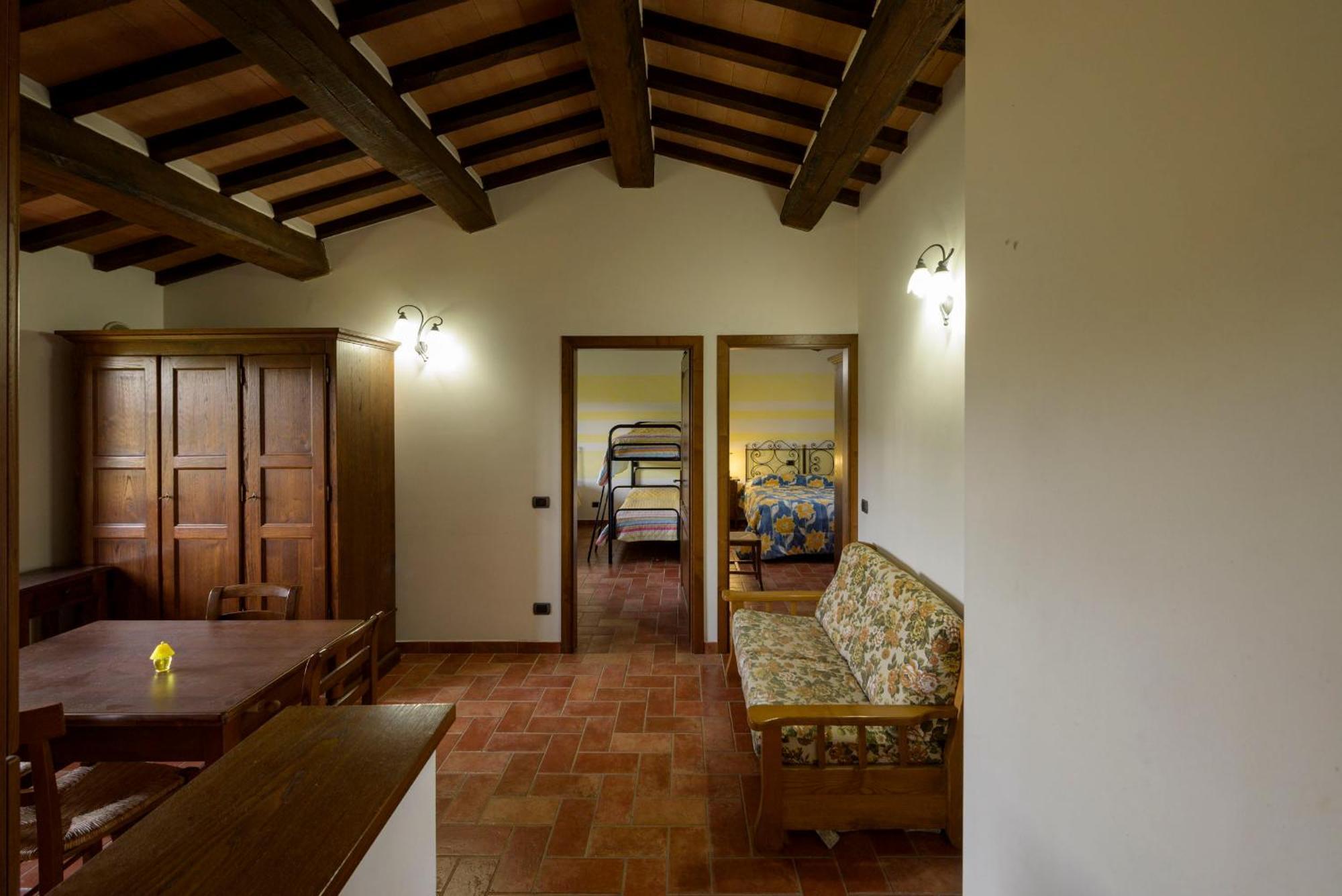 Castel D'alfiolo-barcomonte Farm stay *